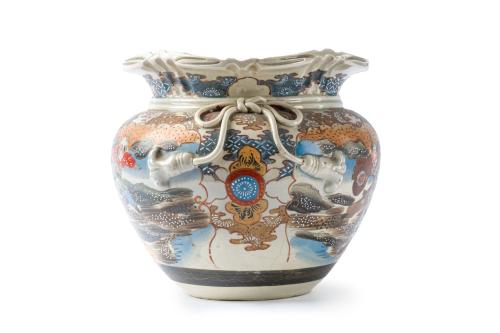 Macetero en porcelana de Satsuma, Japón, c. 1900.