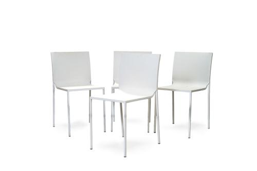 Mobiliario de diseño italiano formado por: mesa regulable c