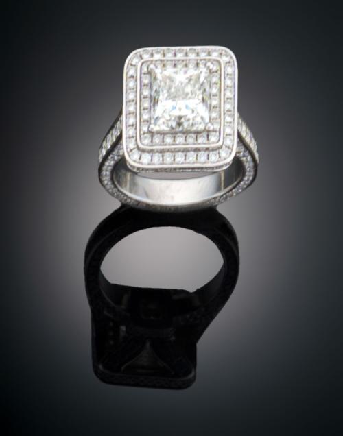 SORTIJA CON DIAMANTE NATURAL TALLA PRINCESA 